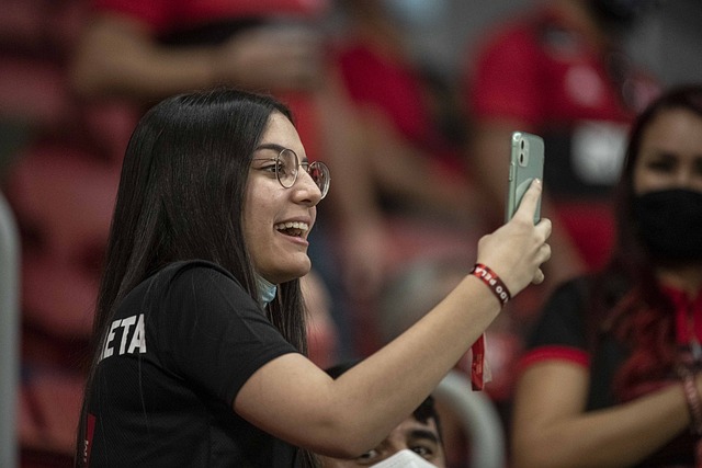 足球市场的 足球市场的